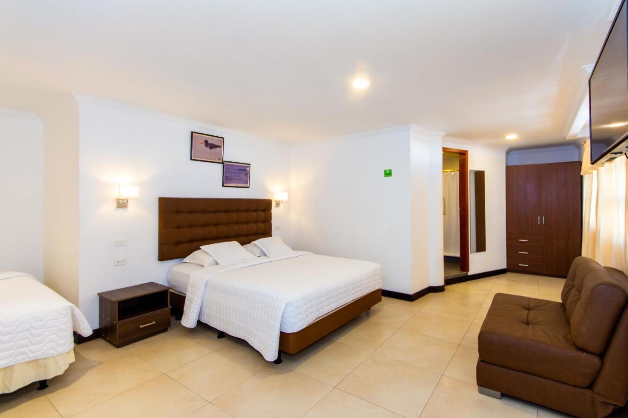 פורטו איורה Grand Hotel Leon Marino Galapagos מראה חיצוני תמונה