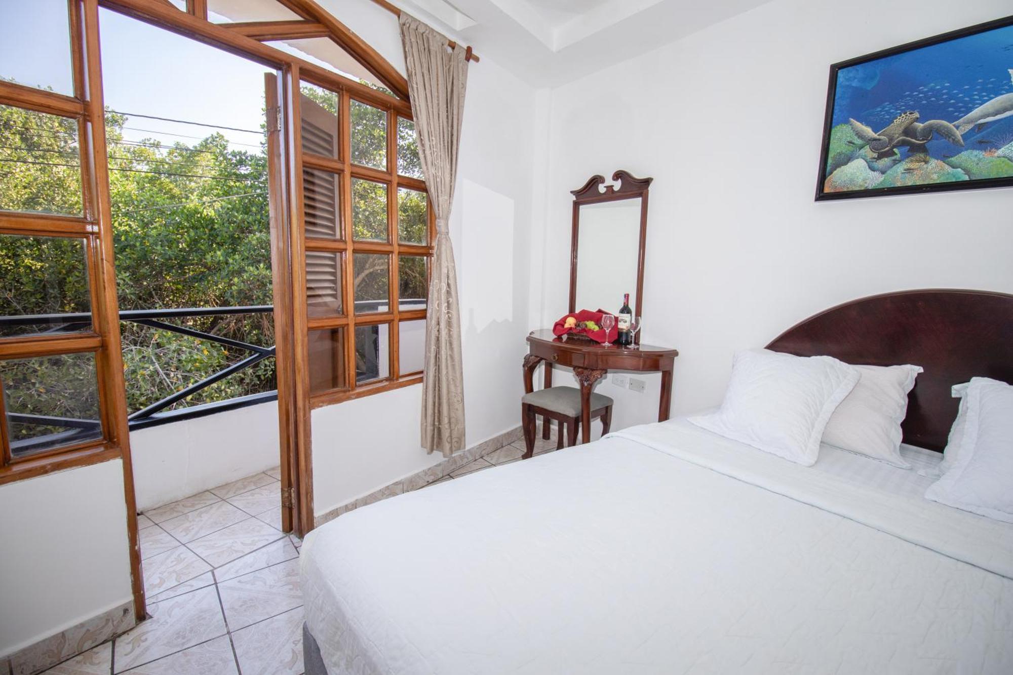 פורטו איורה Grand Hotel Leon Marino Galapagos מראה חיצוני תמונה